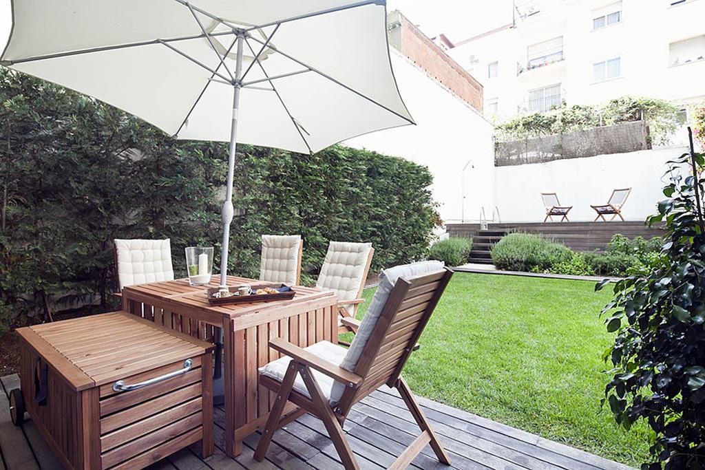 Apartment Barcelona Rentals - Private Pool And Garden Center Exterior foto
